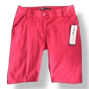 Lija Salsa Pink Bermuda Golf Shorts​​​​​​​​​​​​​​​​​​​​​​​​​